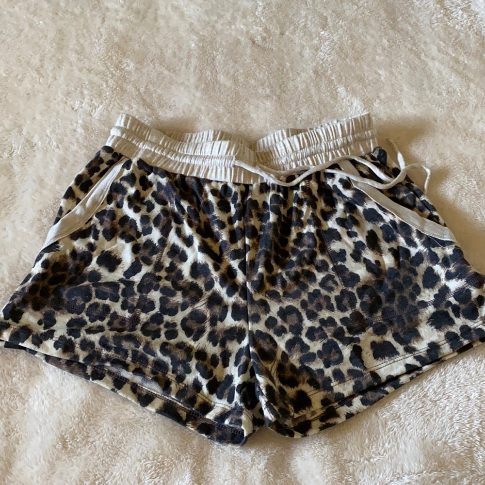 Leopard Print Comfy shorts